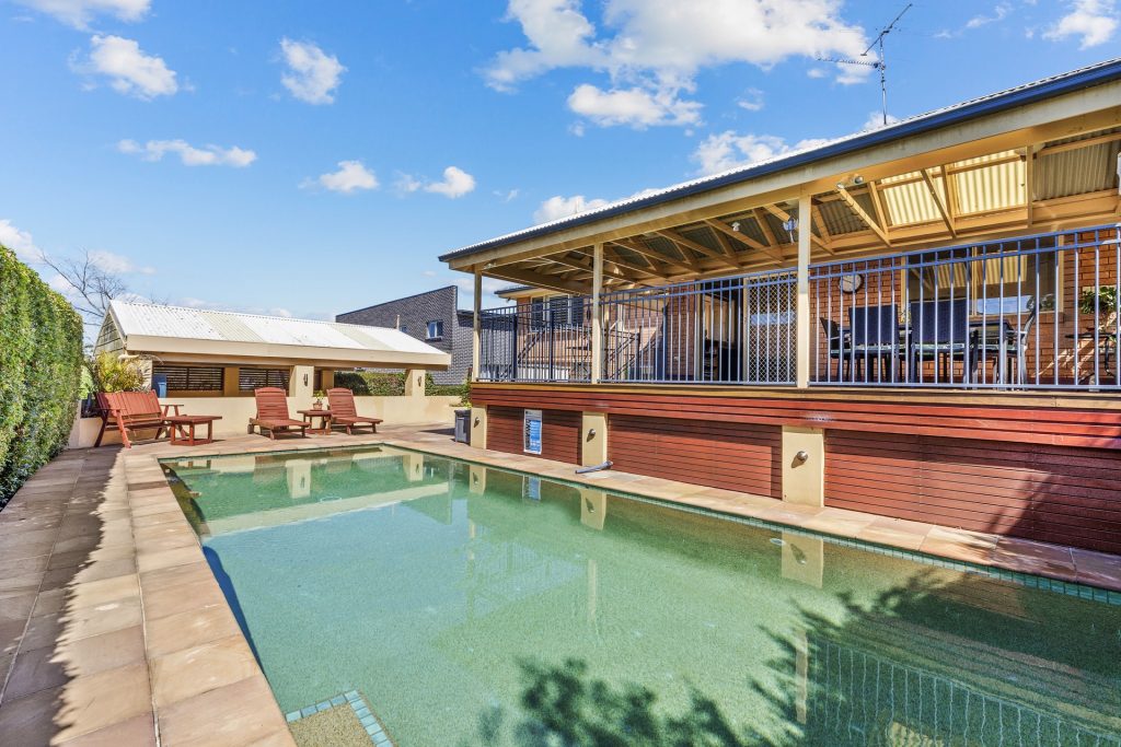 6 Lois Street, Winston Hills NSW 2153 - photo 13