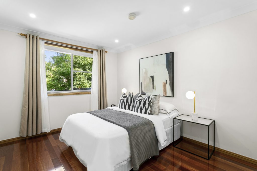 8 Yaringa Road, Castle Hill NSW 2154 - photo 11