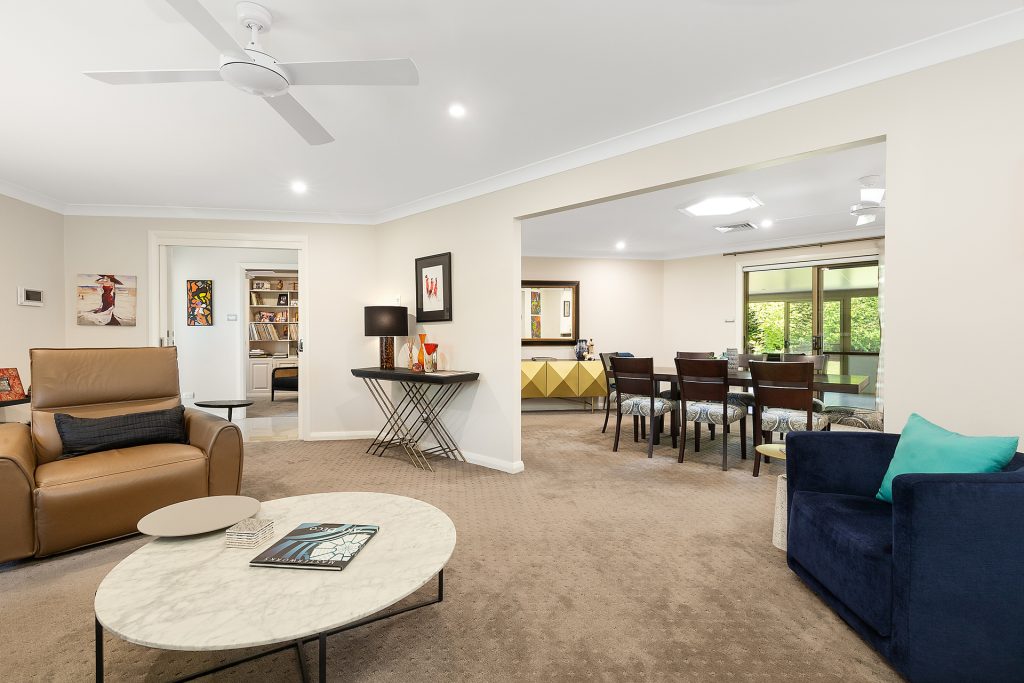 16 Chiltern Crescent, Castle Hill NSW 2154 - photo 2