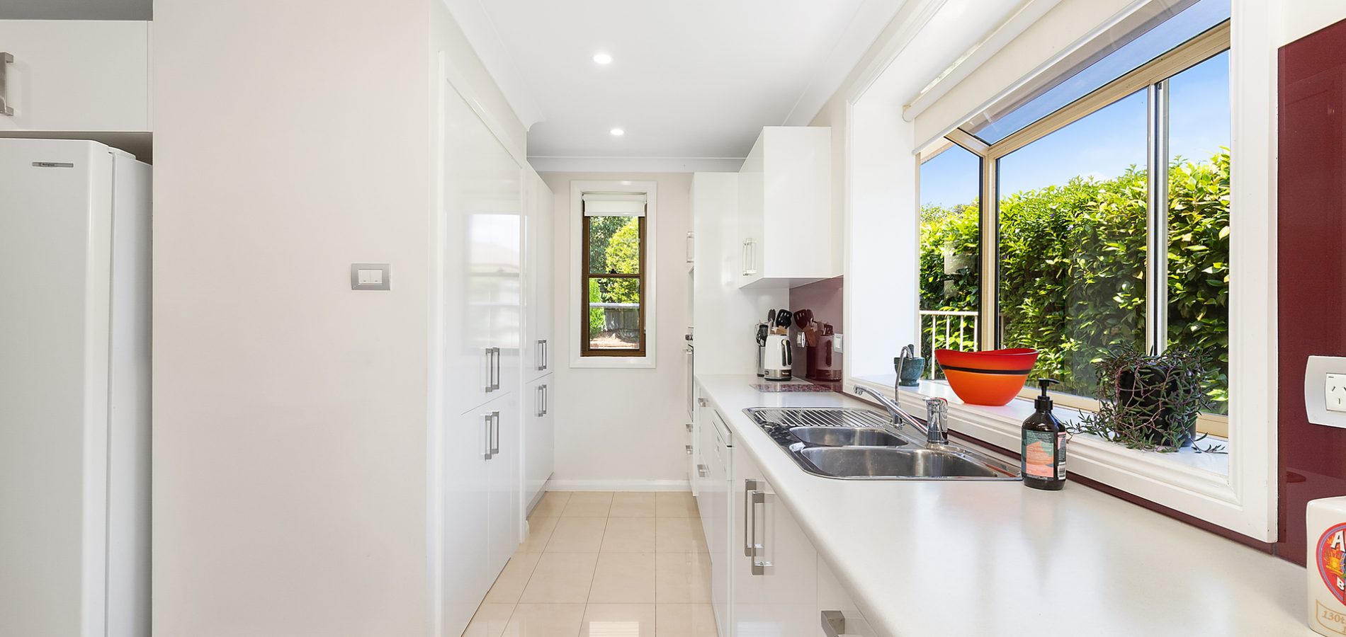 16 Chiltern Crescent, Castle Hill NSW 2154 - photo 3