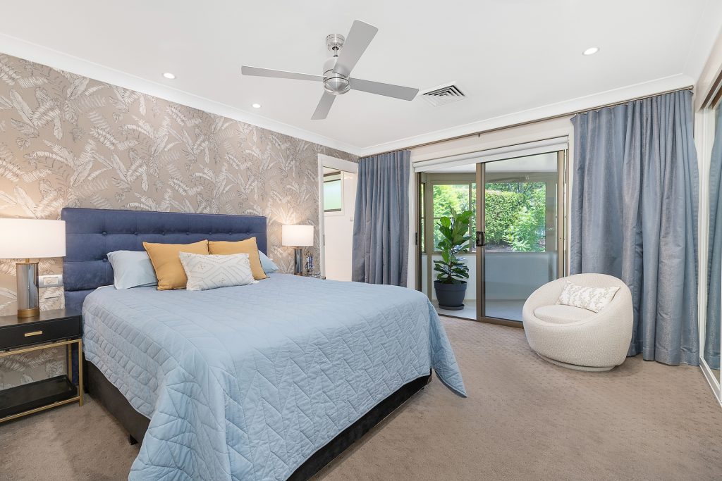 16 Chiltern Crescent, Castle Hill NSW 2154 - photo 8