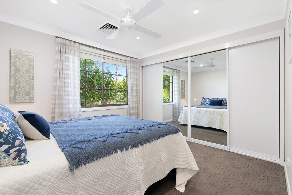 16 Chiltern Crescent, Castle Hill NSW 2154 - photo 9