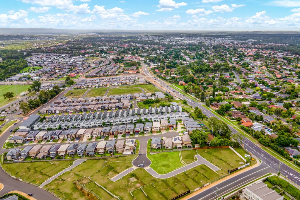 6 Major Place, Kellyville NSW 2155 - photo 2