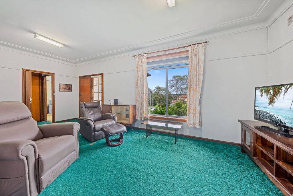 8 Vera Street, Seven Hills NSW 2147 - photo 3
