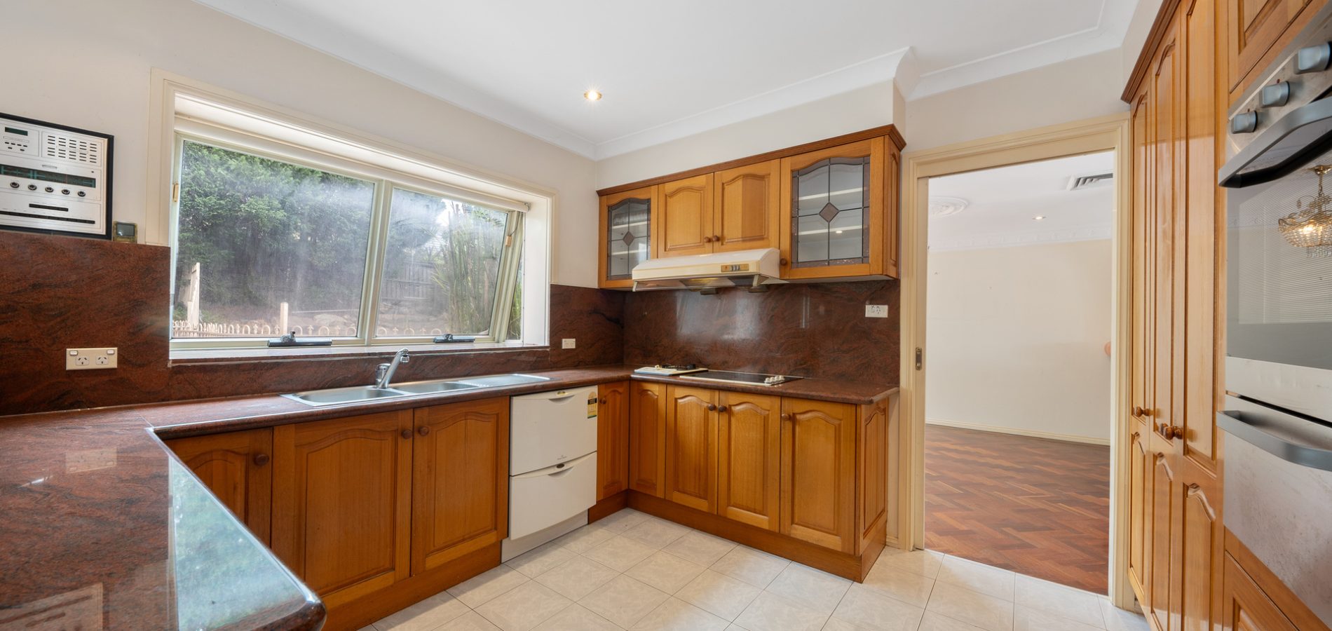 13 Cumbrae Place, Oatlands NSW 2117 - photo 5