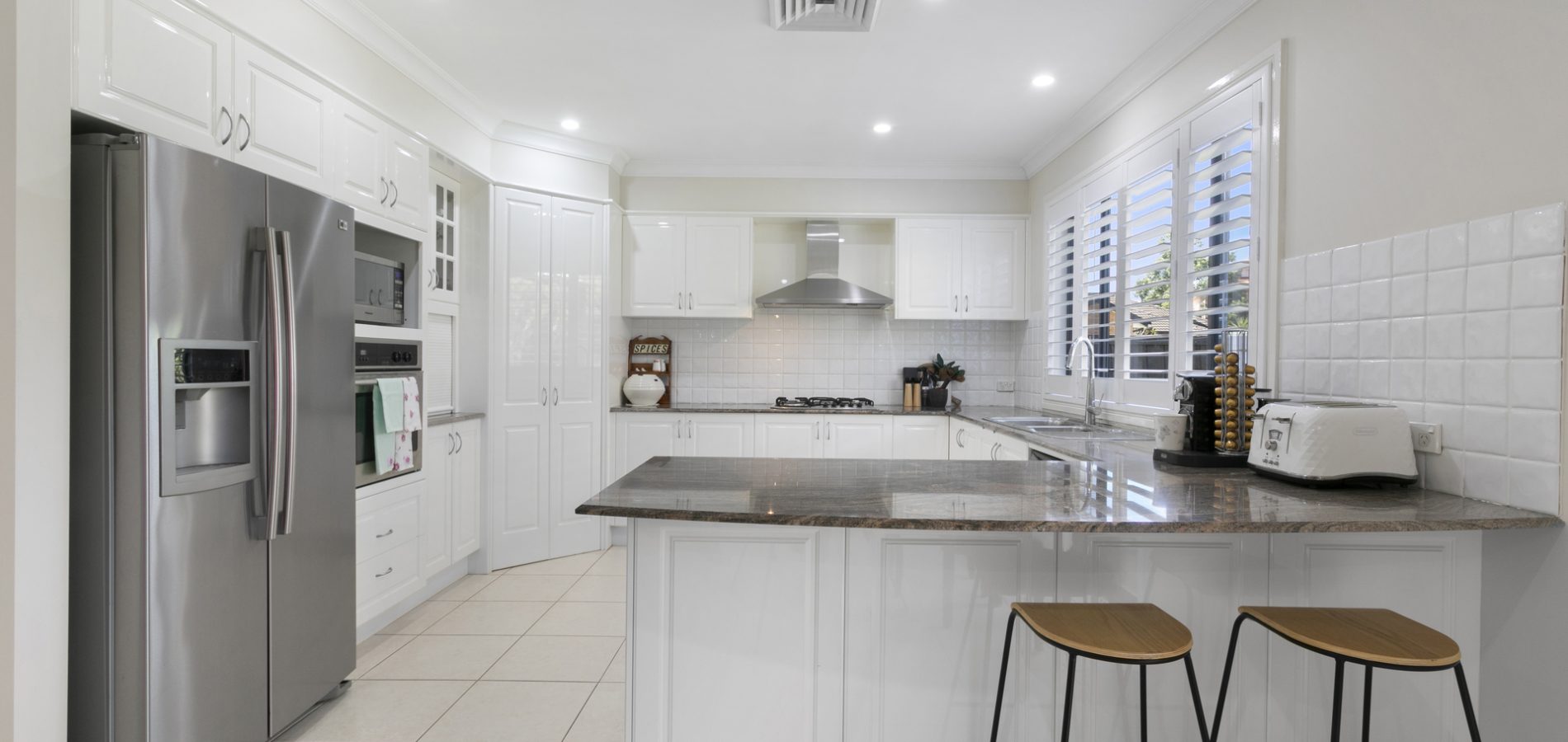 31 Beaumaris Avenue, Castle Hill NSW 2154 - photo 2