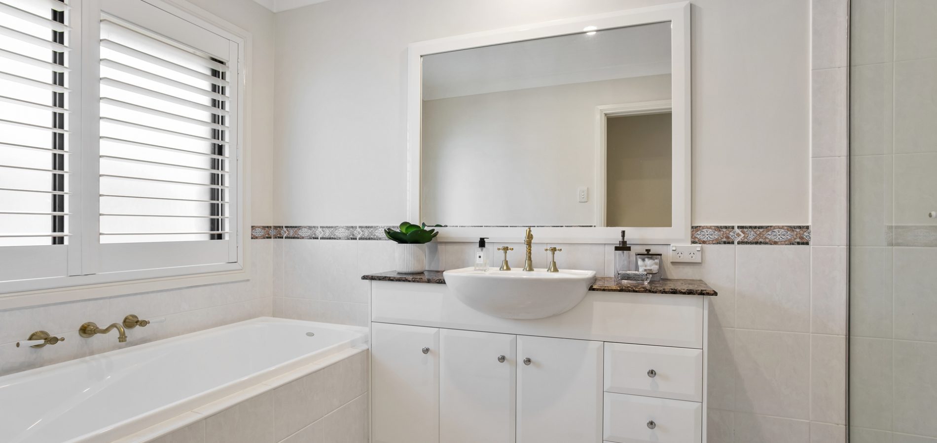 31 Beaumaris Avenue, Castle Hill NSW 2154 - photo 14