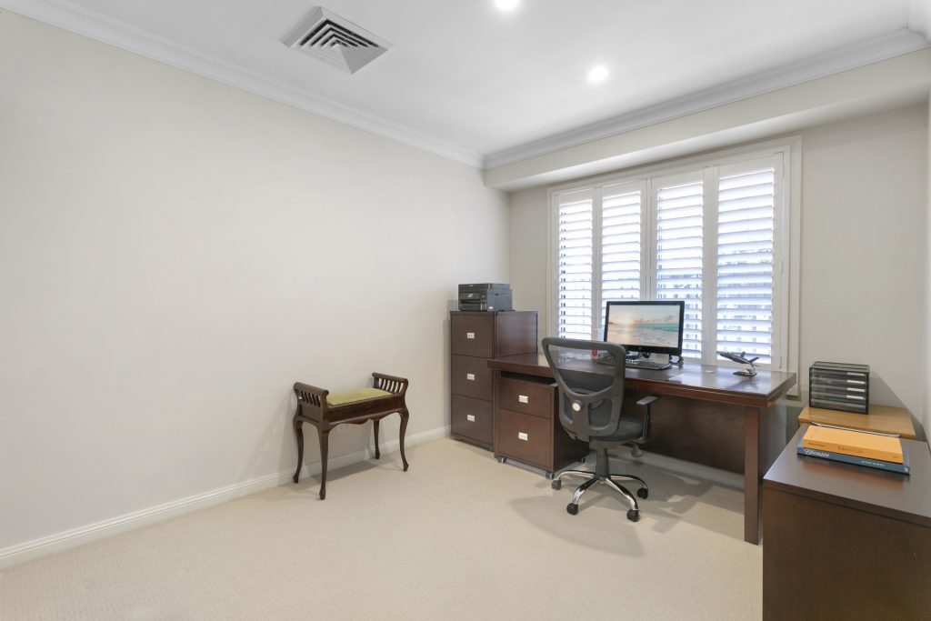 31 Beaumaris Avenue, Castle Hill NSW 2154 - photo 9