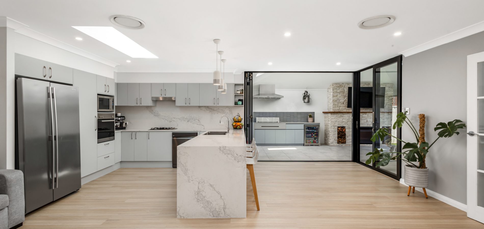 4 Zep Place, Kellyville Ridge NSW 2155 - photo 2