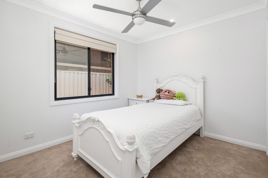 4 Zep Place, Kellyville Ridge NSW 2155 - photo 15
