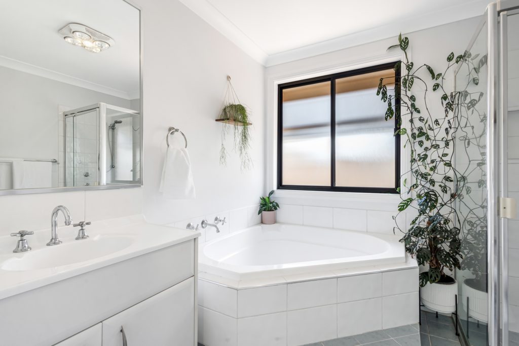 4 Zep Place, Kellyville Ridge NSW 2155 - photo 16