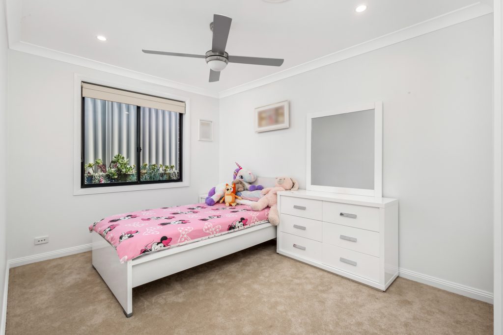 4 Zep Place, Kellyville Ridge NSW 2155 - photo 17