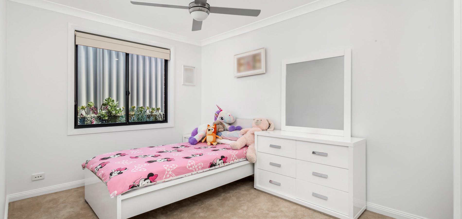 4 Zep Place, Kellyville Ridge NSW 2155 - photo 17