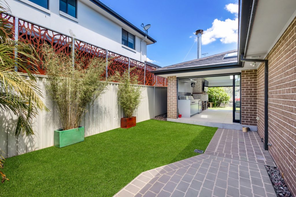 4 Zep Place, Kellyville Ridge NSW 2155 - photo 9