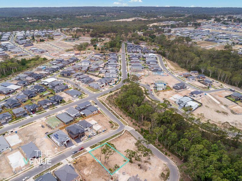 12 Mowbray Circuit, NORTH KELLYVILLE NSW 2155 - photo 3