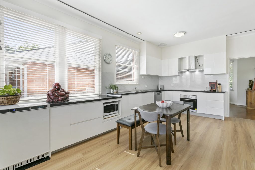 46 Sherwin Avenue, Castle Hill NSW 2154 - photo 5