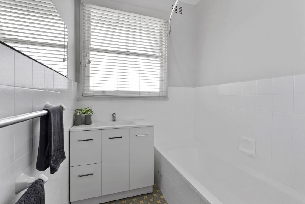 46 Sherwin Avenue, Castle Hill NSW 2154 - photo 9