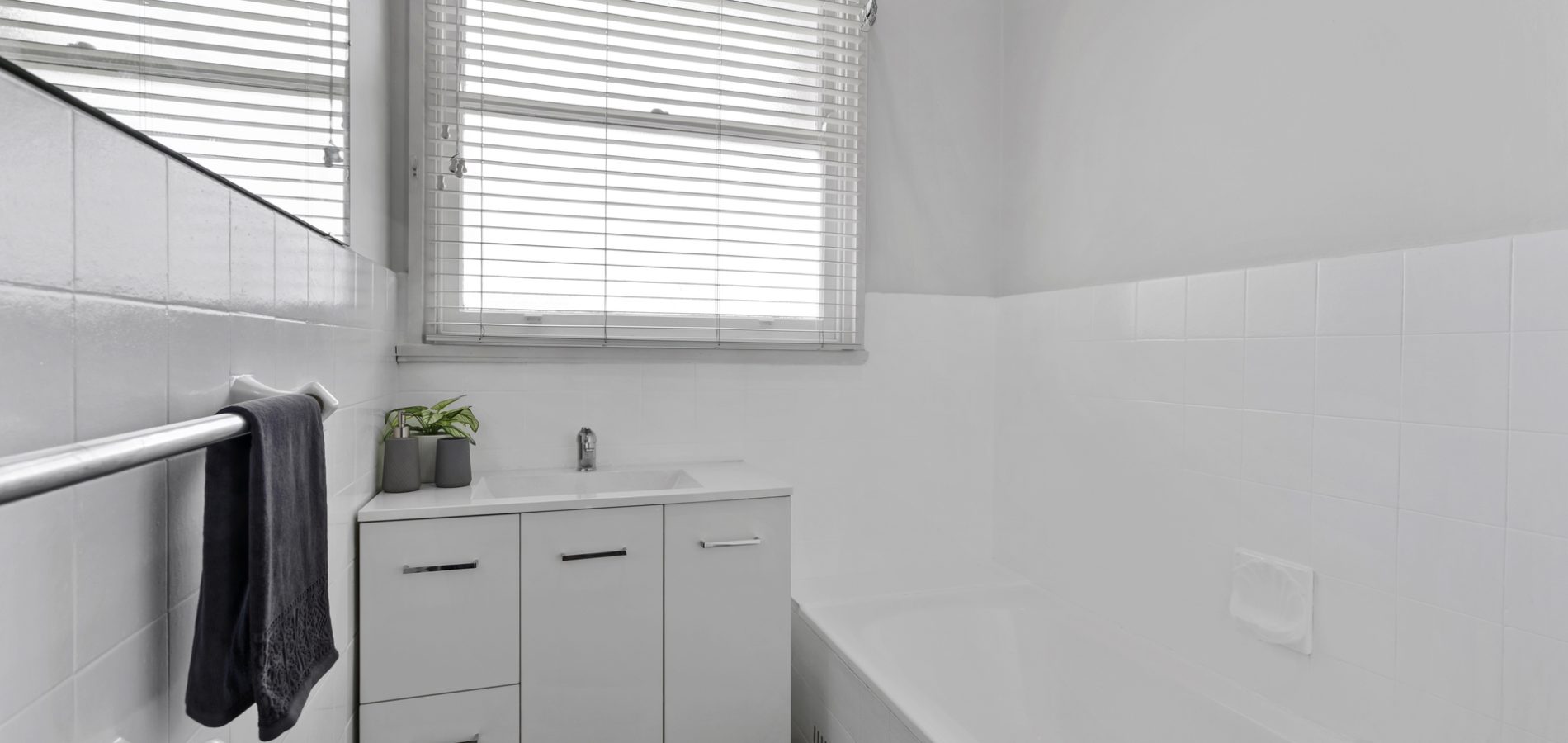 46 Sherwin Avenue, Castle Hill NSW 2154 - photo 9