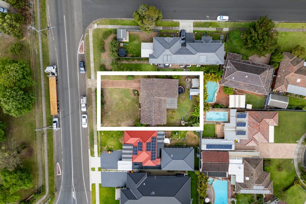 Sold - 207 Toongabbie Road - New Property in Toongabbie - Real Estate by Brad Panayiotou