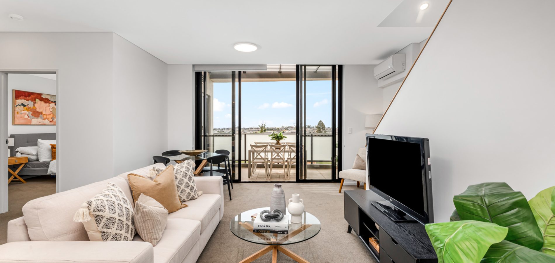 425/10 Hezlett Road, North Kellyville NSW 2155 - photo 2