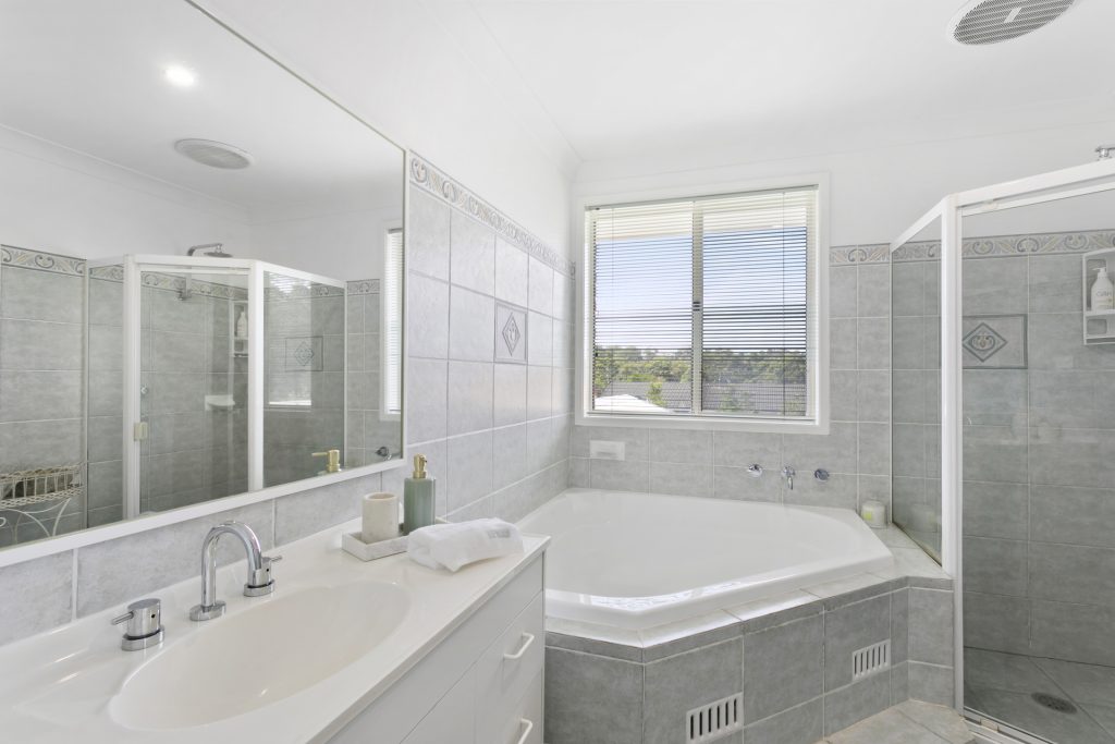 10 Grovewood Place, Castle Hill NSW 2154 - photo 11