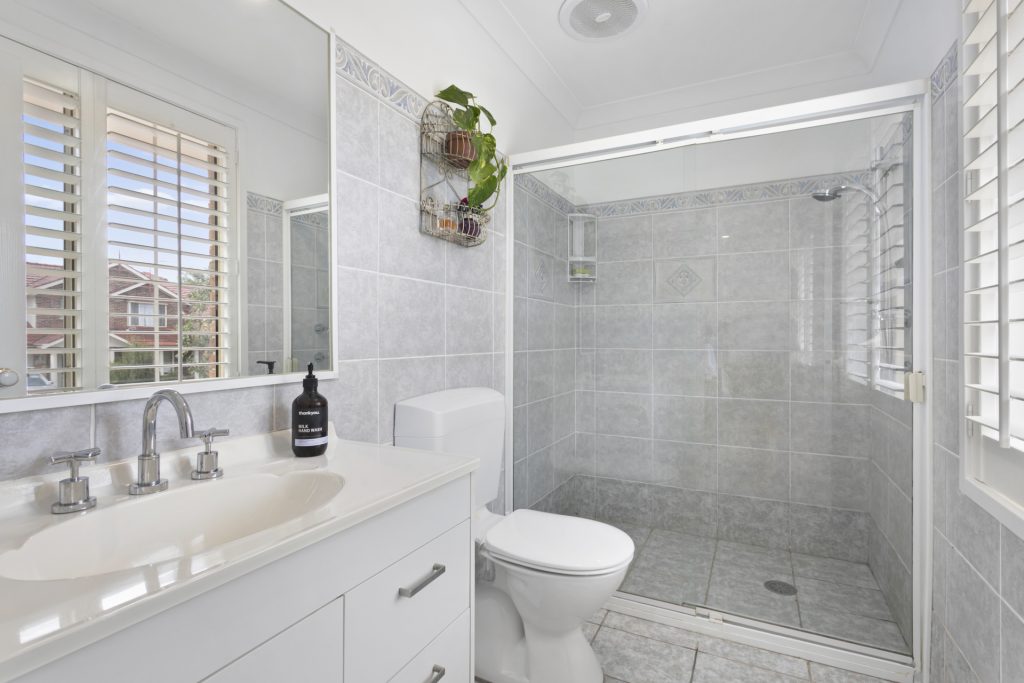 10 Grovewood Place, Castle Hill NSW 2154 - photo 12