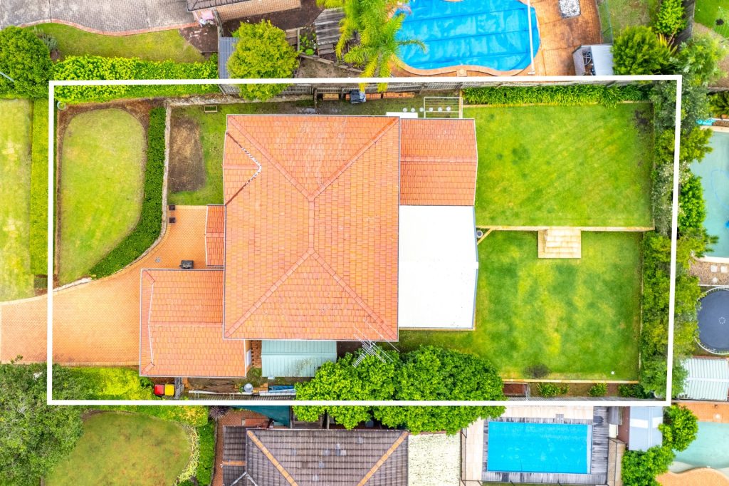 10 Grovewood Place, Castle Hill NSW 2154 - photo 17