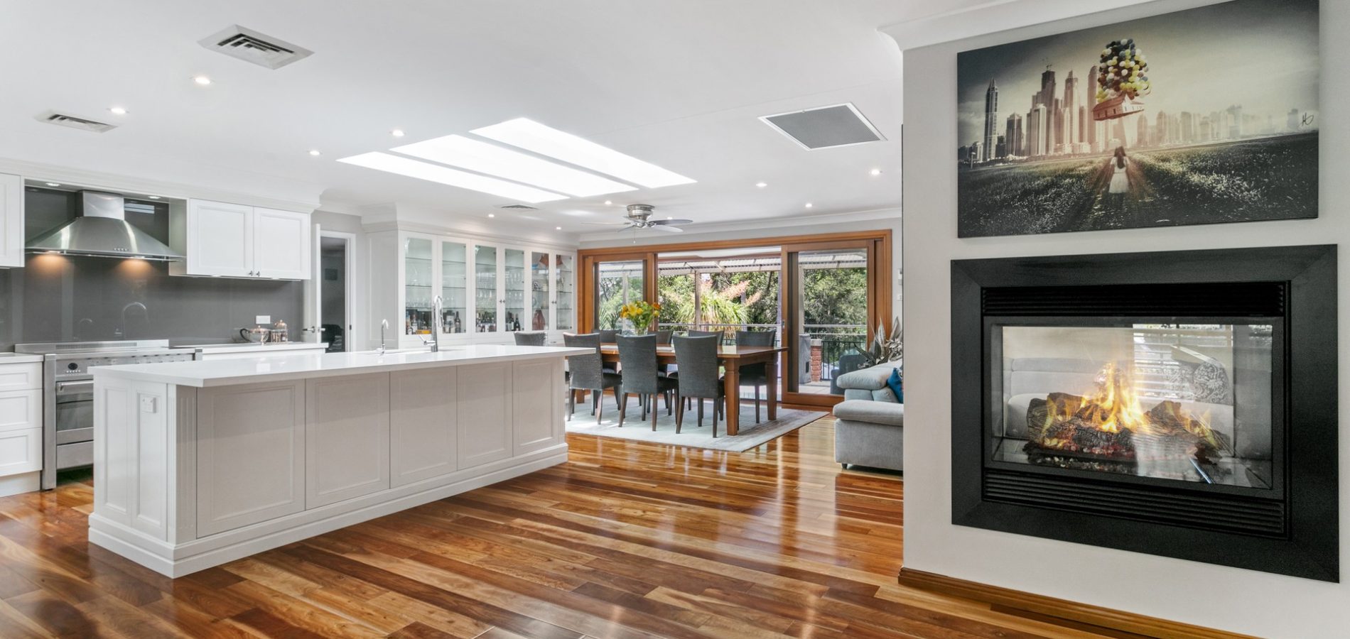 15 Knightsbridge Place, Castle Hill NSW 2154 - photo 4