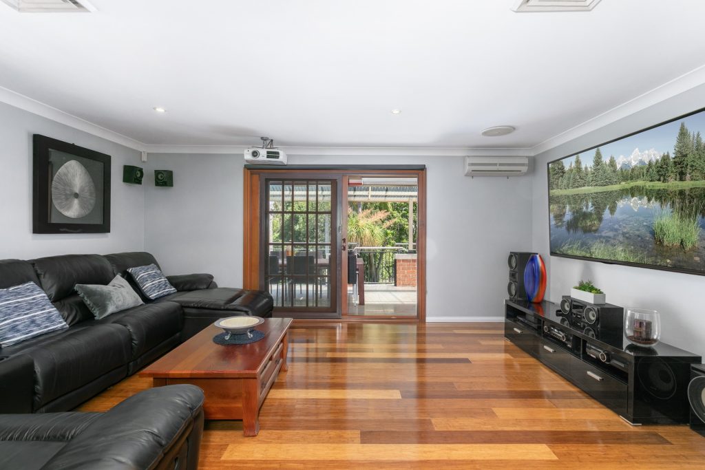 15 Knightsbridge Place, Castle Hill NSW 2154 - photo 6