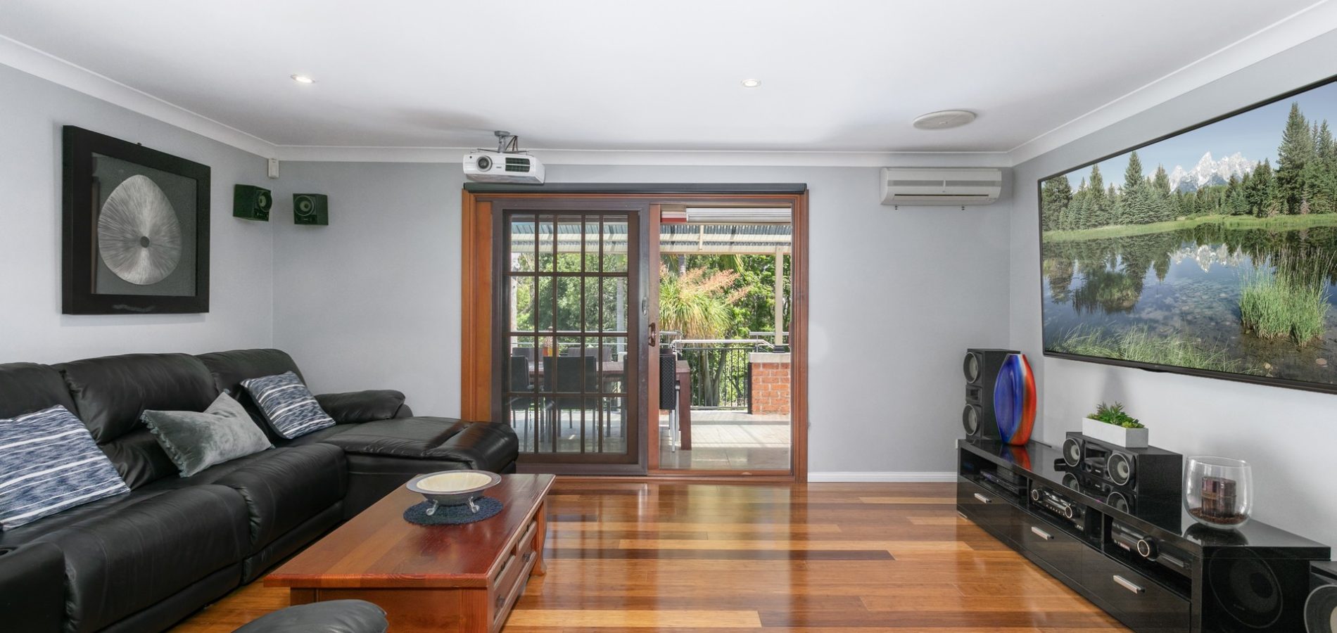 15 Knightsbridge Place, Castle Hill NSW 2154 - photo 6