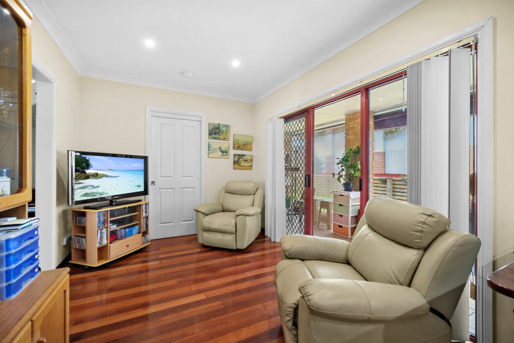 25/18 Pearce Street, Baulkham Hills NSW 2153 - photo 5