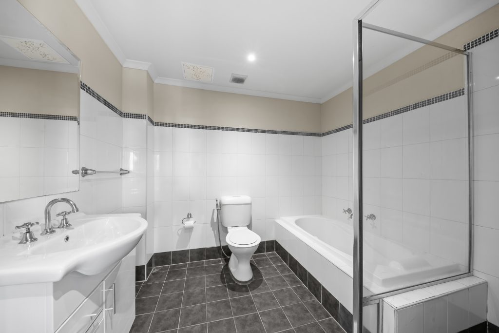 111/21 Third Avenue, Blacktown NSW 2148 - photo 6