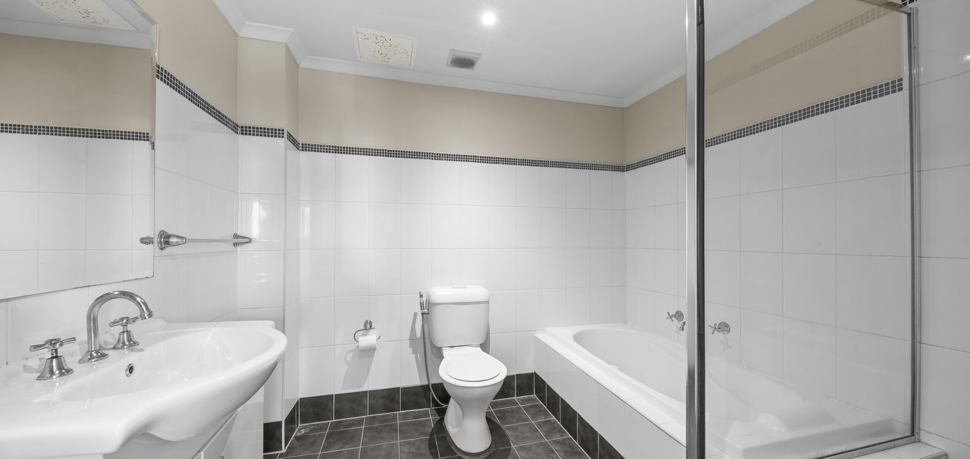 111/21 Third Avenue, Blacktown NSW 2148 - photo 7