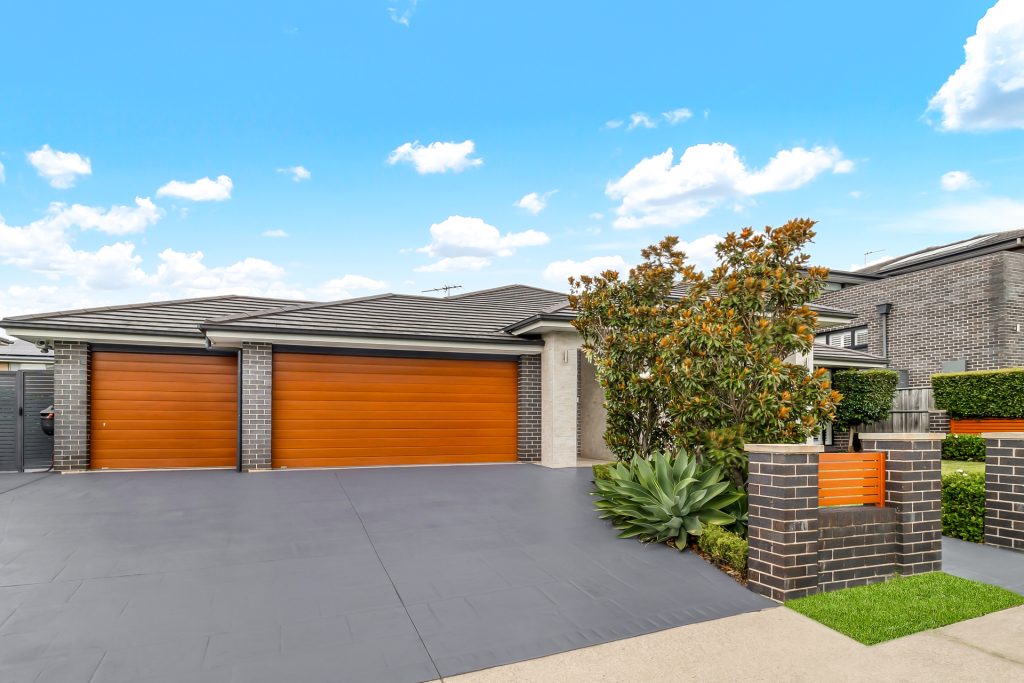10 Balmoral Road, Kellyville NSW 2155 - photo 2