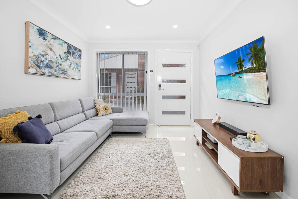 15/166 Targo Road, Girraween NSW 2145 - photo 2