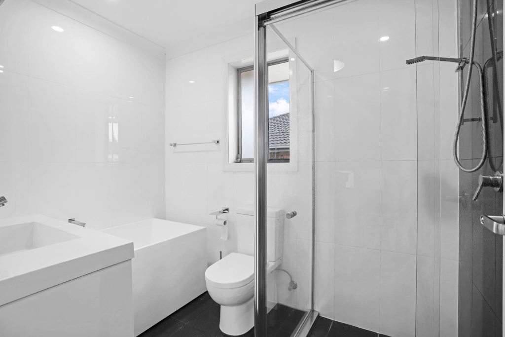 15/166 Targo Road, Girraween NSW 2145 - photo 10