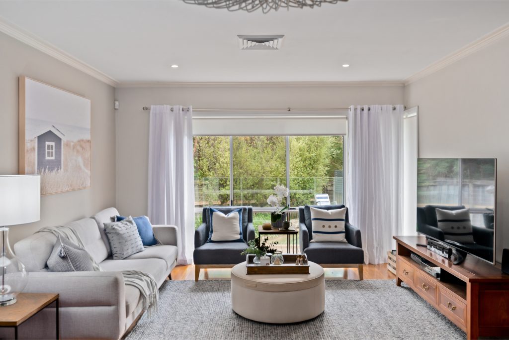 8 Carlisle Crescent, Kellyville NSW 2155 - photo 4