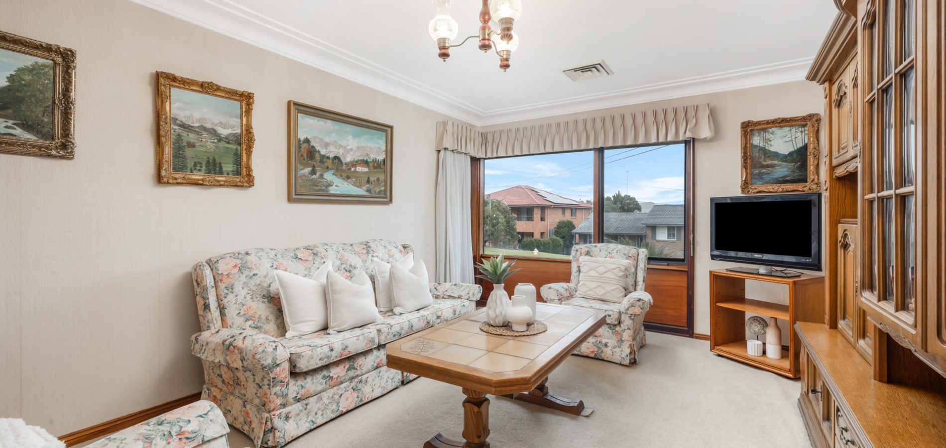 18 Lowanna Avenue, Baulkham Hills NSW 2153 - photo 2
