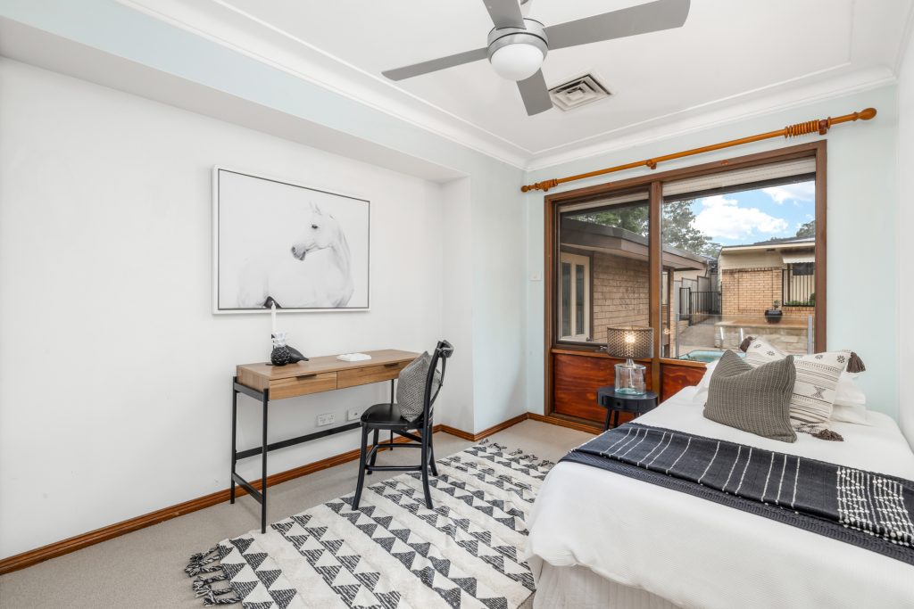 18 Lowanna Avenue, Baulkham Hills NSW 2153 - photo 14