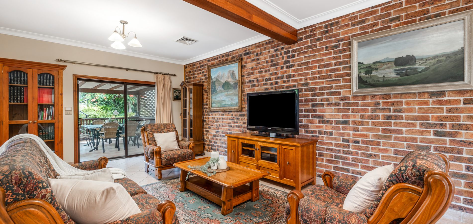 18 Lowanna Avenue, Baulkham Hills NSW 2153 - photo 3