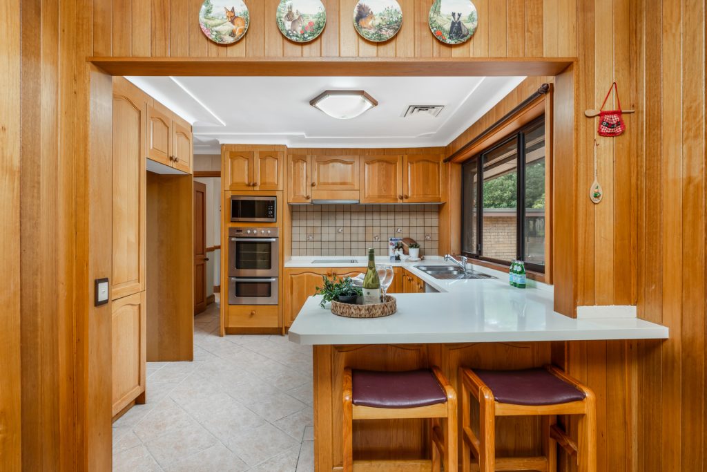 18 Lowanna Avenue, Baulkham Hills NSW 2153 - photo 5