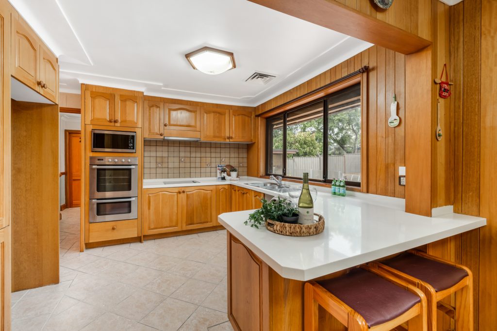 18 Lowanna Avenue, Baulkham Hills NSW 2153 - photo 6