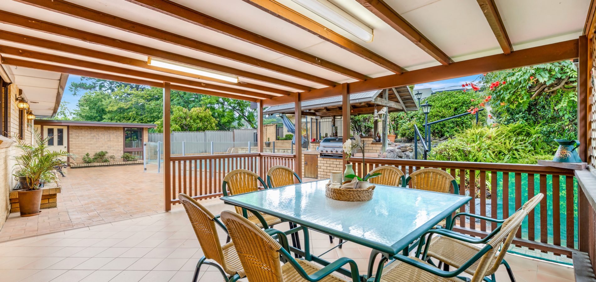 18 Lowanna Avenue, Baulkham Hills NSW 2153 - photo 8