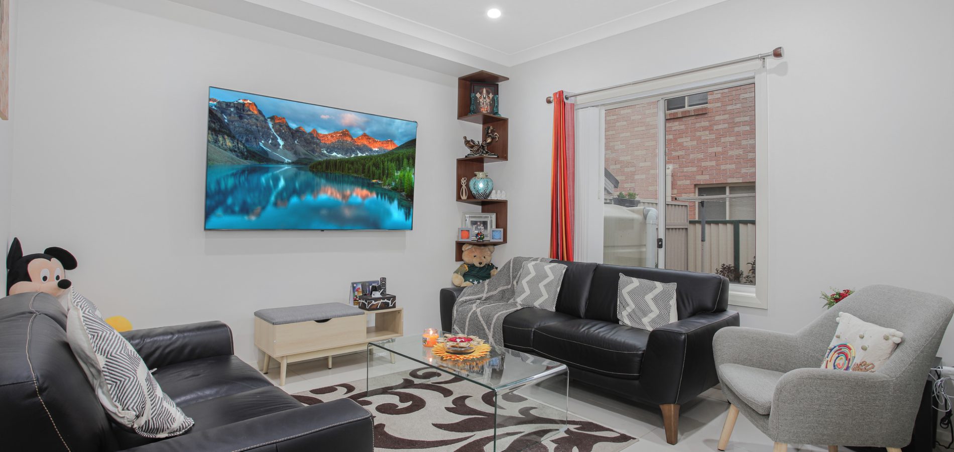 1/11 Carinya Road, Girraween NSW 2145 - photo 3