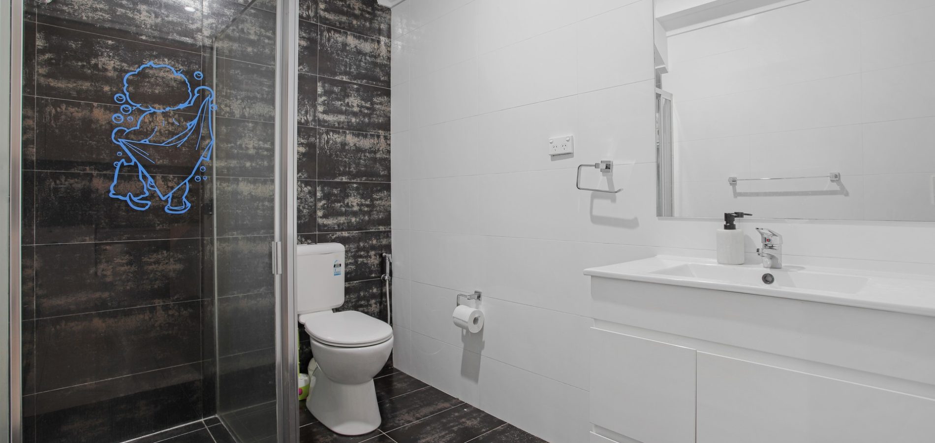 1/11 Carinya Road, Girraween NSW 2145 - photo 8