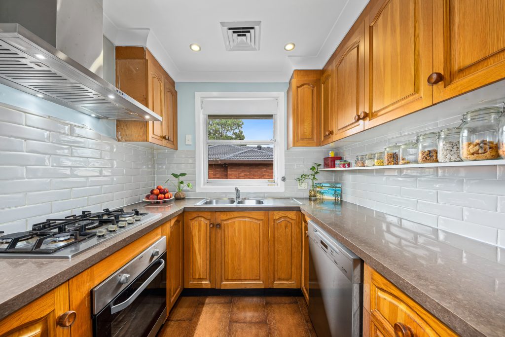7 Mardi Street, Girraween NSW 2145 - photo 3