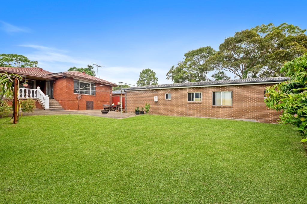 7 Mardi Street, Girraween NSW 2145 - photo 8