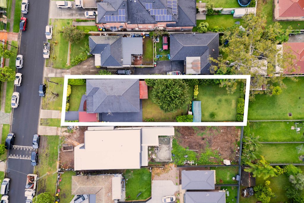 47 Chamberlain Road, Guildford NSW 2161 - photo 2
