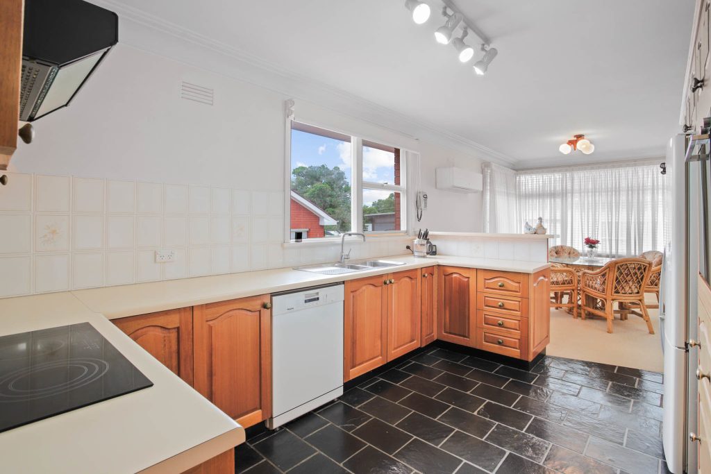 10 Fuller Street, Seven Hills NSW 2147 - photo 4