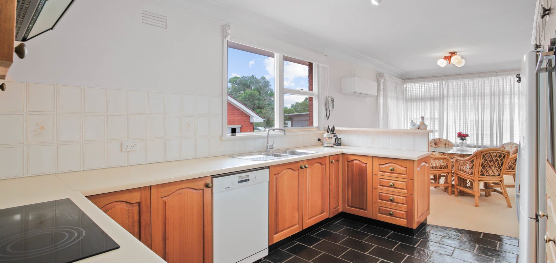 10 Fuller Street, Seven Hills NSW 2147 - photo 4